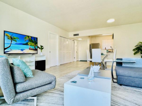 Coastal Charm: Waterfront with Free Parking - Walk to Beach